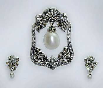 Victorian style & pearls 003